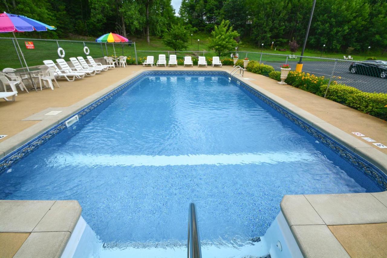 Wingate By Wyndham Lake George Luaran gambar