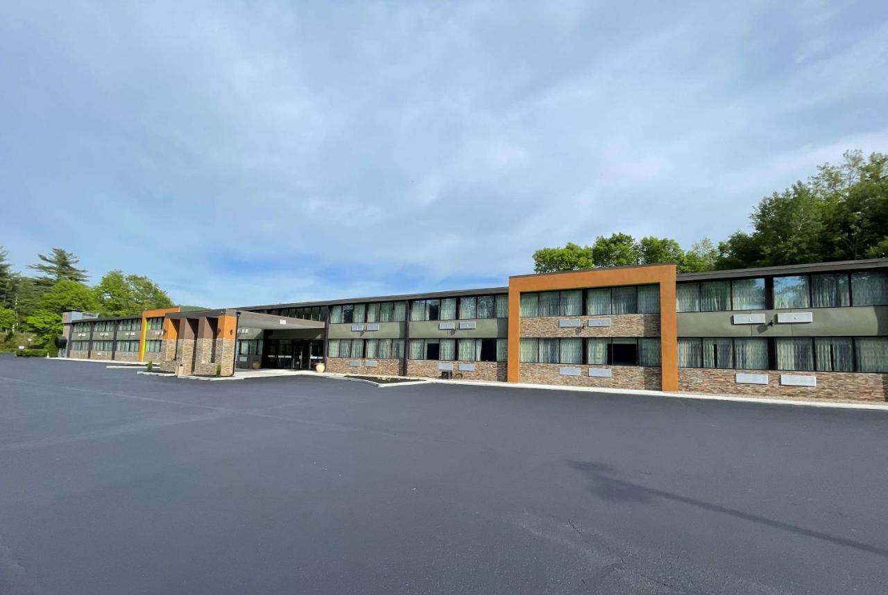 Wingate By Wyndham Lake George Luaran gambar