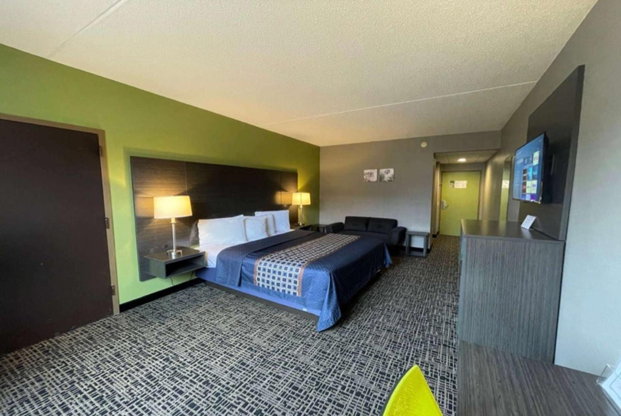 Wingate By Wyndham Lake George Luaran gambar