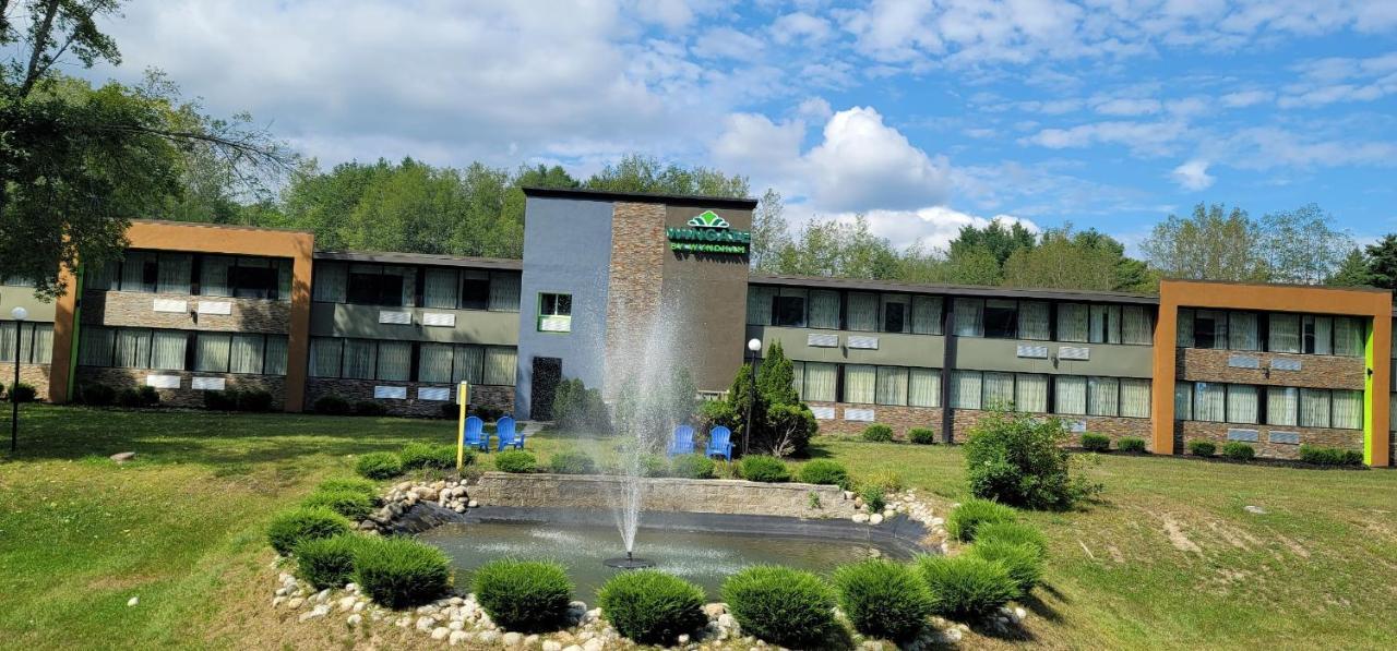 Wingate By Wyndham Lake George Luaran gambar